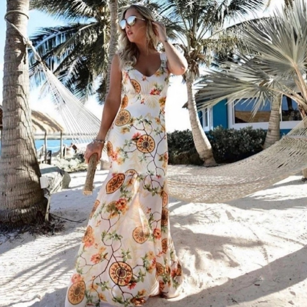 bodycon mermaid maxi dress - Picture 3 of 8